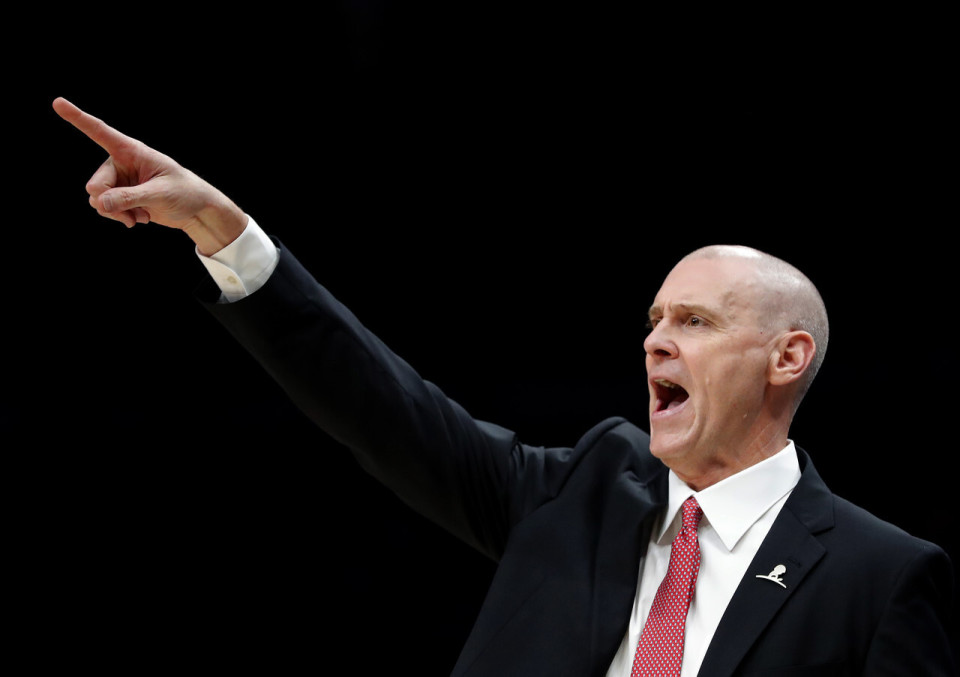 埃迪, 的频道中谈